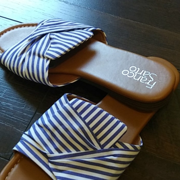 Sandals - Picture 3 of 5